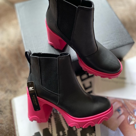 Sorel Brex Heel Chelsea Bootie - Picture 14 of 14